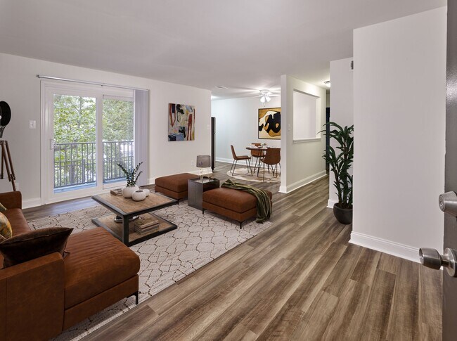 Open and inviting floor plan - Phoenix View