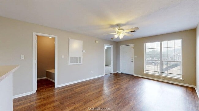 Photo - 1507 Hollowhill Drive Unit A Unit A