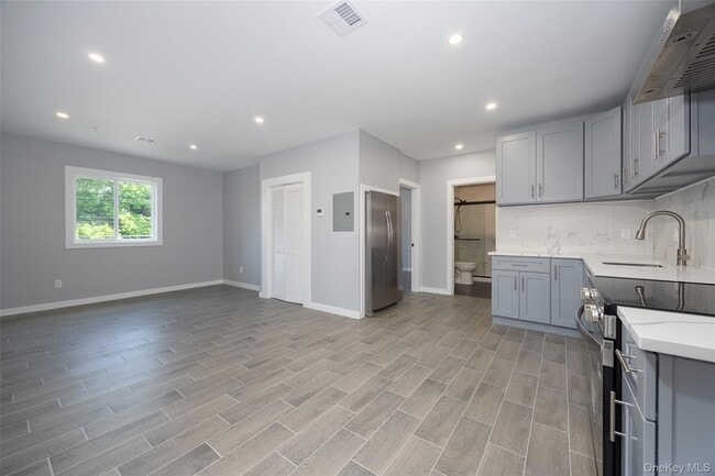 Photo - 126 Innis Ave Unit 2-4