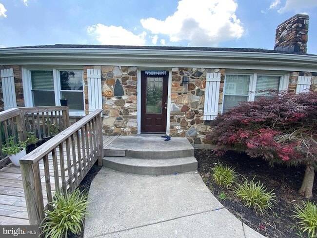 Building Photo - 43473 Valleyvista Ln