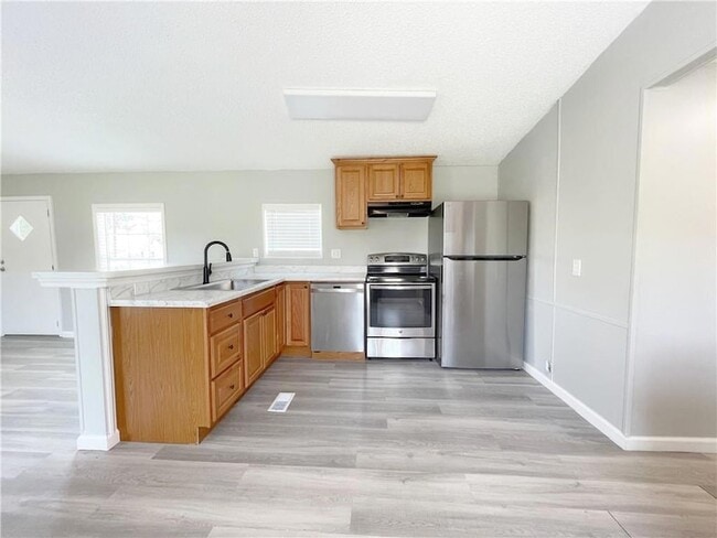 Photo - 566 Panther Dr