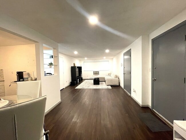 Photo - 1325 Worcester Rd Unit C3