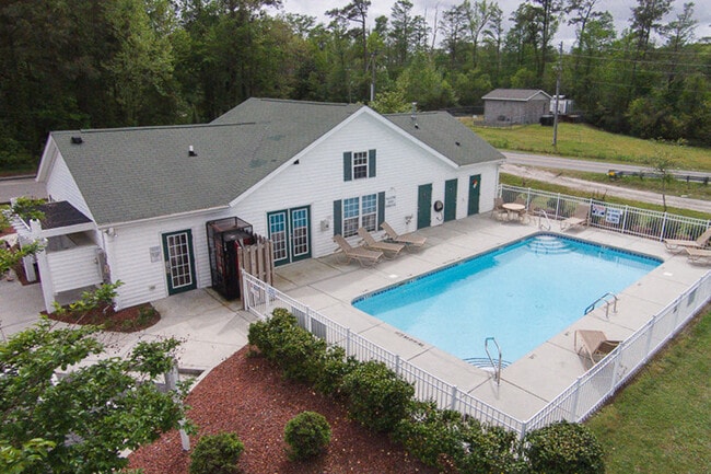 Building Photo - Deerbrook Apartments