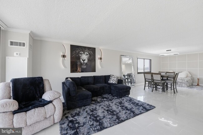 Photo - 6101 Edsall Rd Unit 1402