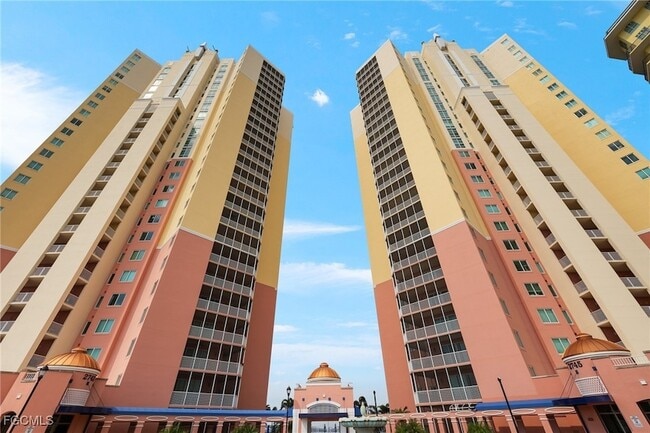 Building Photo - 2745 First St Unit 1906