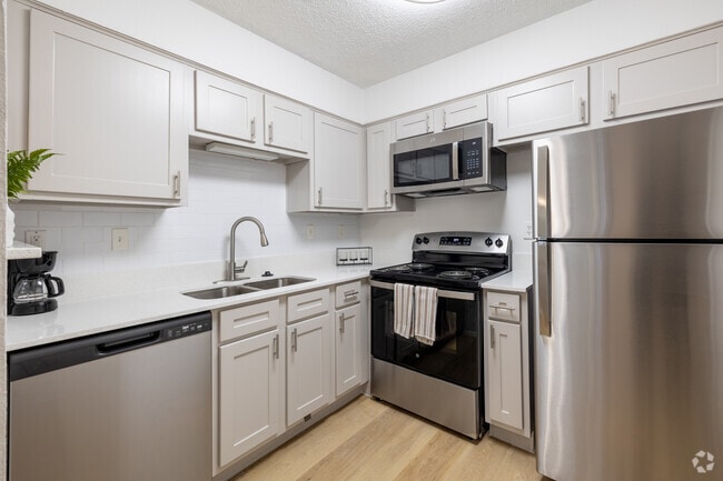 Interior Photo - Sunset Canyon