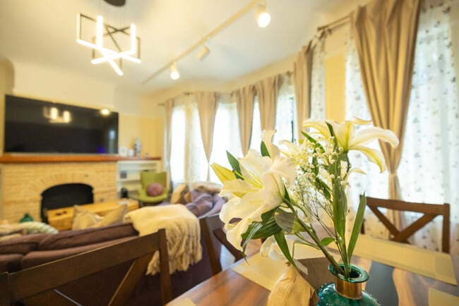 Photo - 1107 Broadway Unit ID1309749P