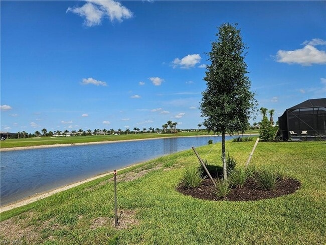 Photo - 5897 Sunningdale St