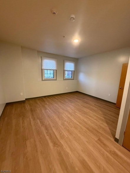 Photo - 70 W Grand St