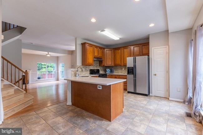 Photo - 20283 Glenrobin Terrace