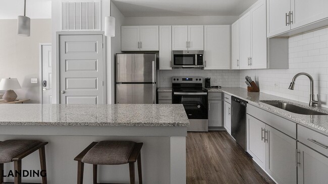 Photo - 100 Wildwood Ct Unit 6-611