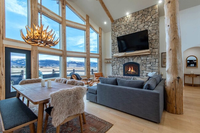 Building Photo - 4535 Roxanne St Unit ID1370193P