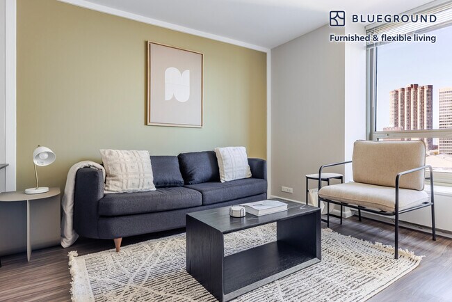 Building Photo - 3450 N Lake Shore Dr Unit FL10-ID1357