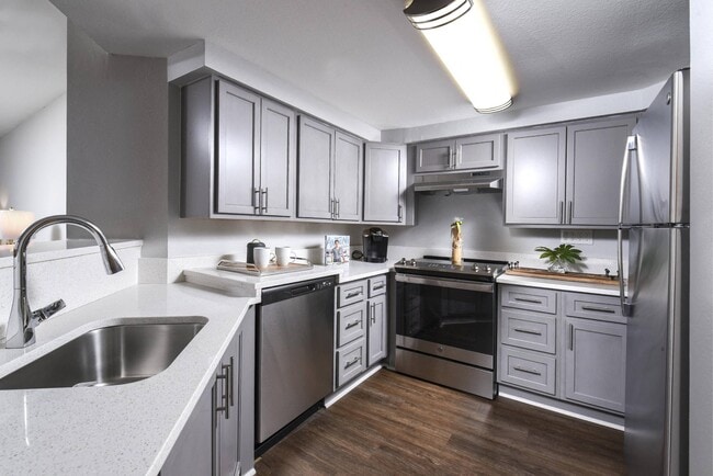 Building Photo - Orchard Park