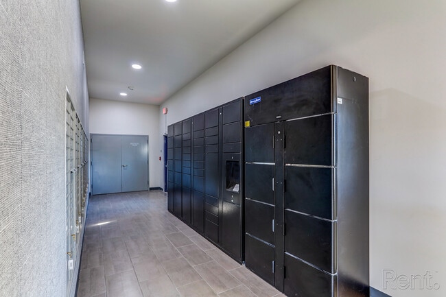 Photo - Dalton Station