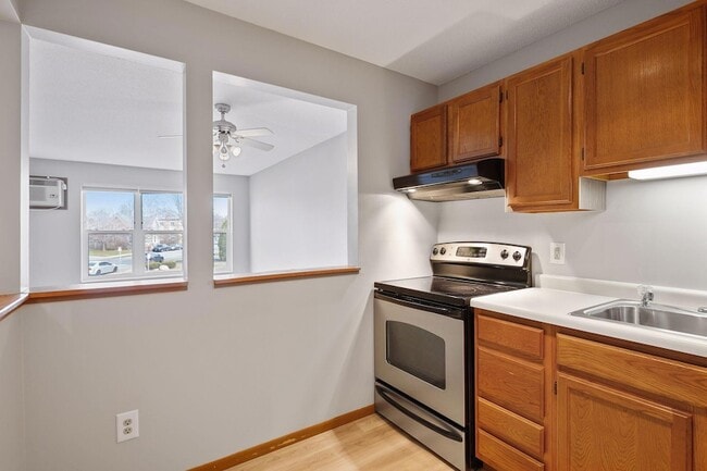 Photo - 720 3rd Ave NE