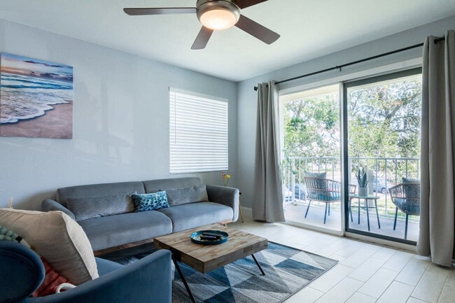 Building Photo - 650 Island Club Dr Unit FL2-ID1044347P