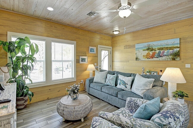 Building Photo - 1617 S Station St Unit SI ID1023205P