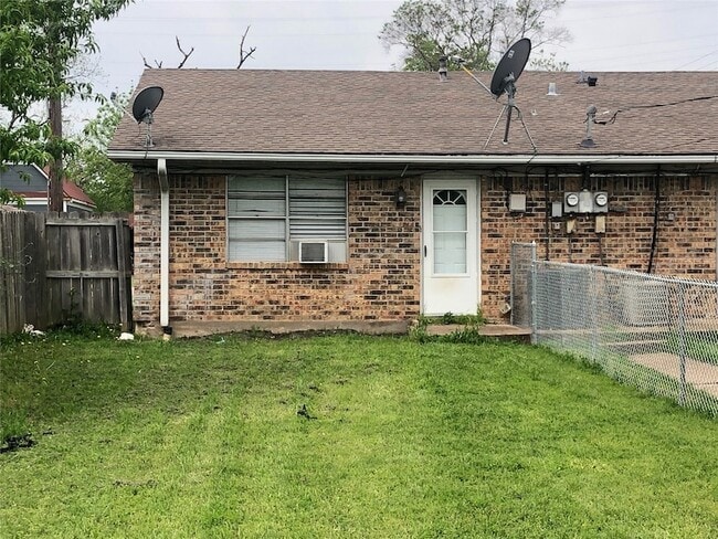 Photo - 103 S Burdette Ave