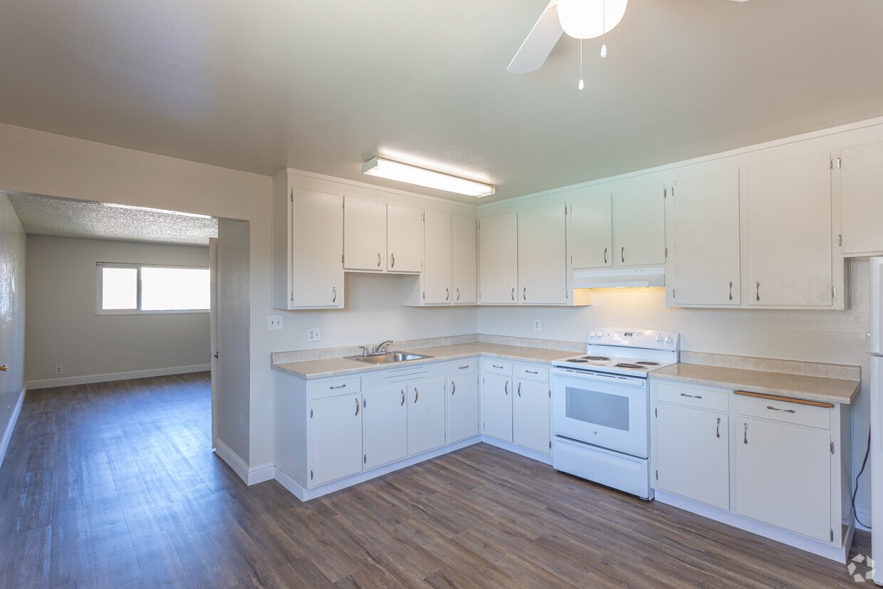 Floor Plan - 2 Bed 1 Bath Upgraded
