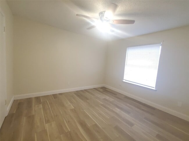 Photo - 6605 Park Pl Dr