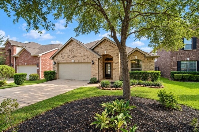 Building Photo - 42 Black Swan Ct