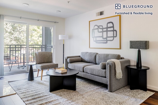 Building Photo - 1220 N Fair Oaks Ave Unit FL2-ID1983