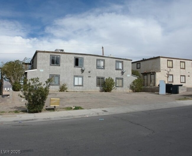 Building Photo - 6970 Appleton Dr Unit 2
