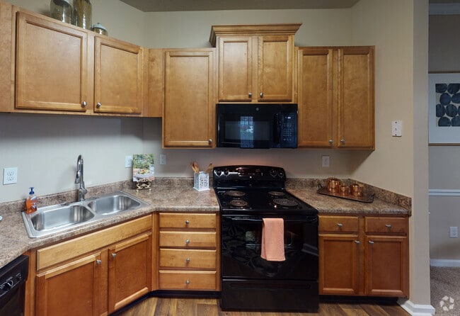 Kitchen - Legends at Oak Grove