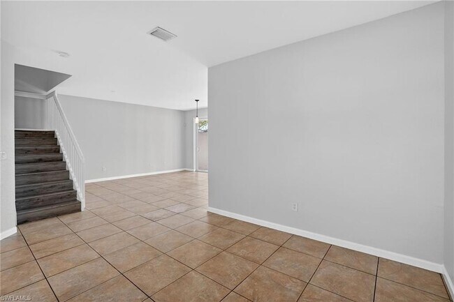 Photo - 7013 Romana Way