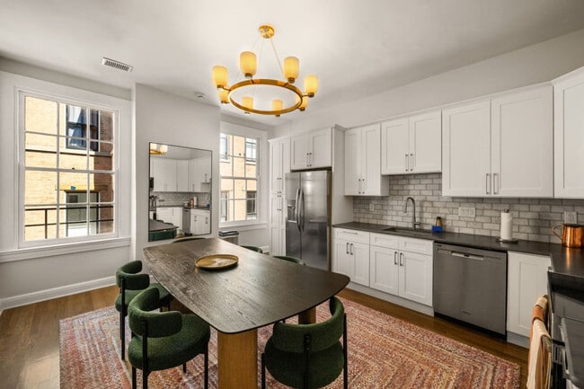 Photo - 1326 Broadway Unit ID1312458P