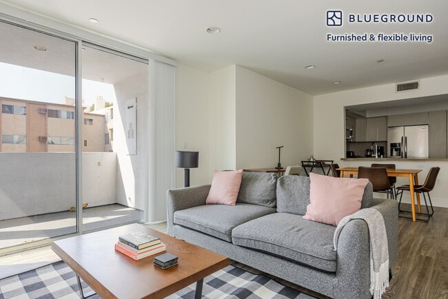 Building Photo - 10473 Santa Monica Blvd Unit FL2-ID1372