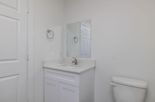 Mayfair Apartments - Mayfair Apartments