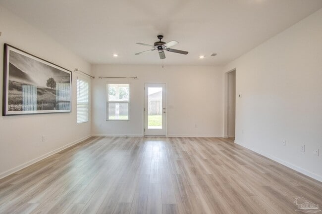 Photo - 6625 Sun Tree Cir