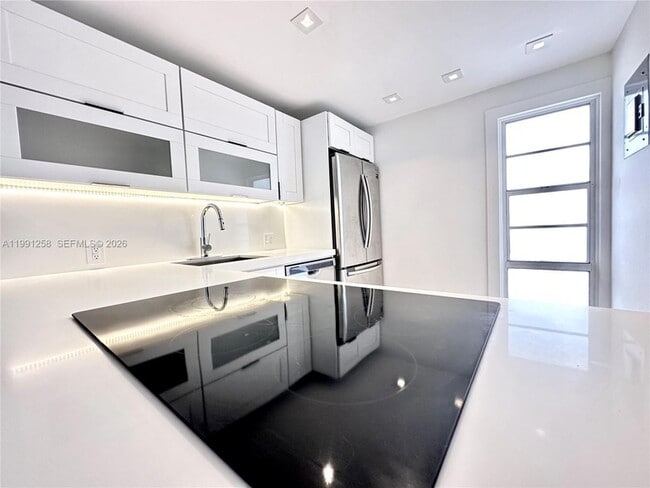 Photo - 3301 N Country Club Dr Unit 410