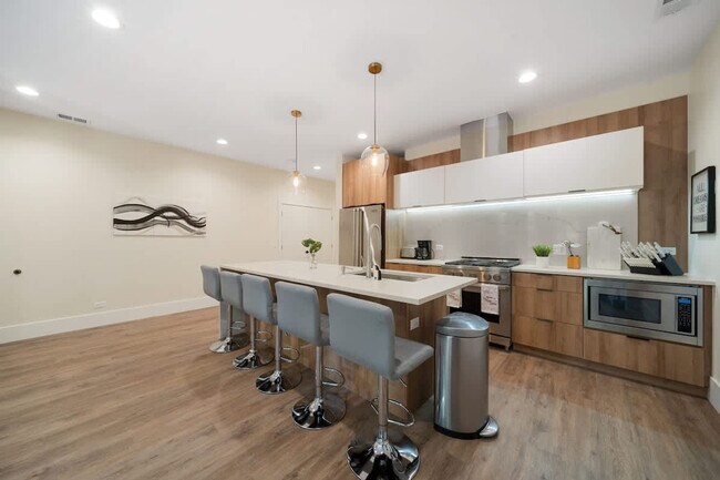 Photo - 2110 W Washington Blvd Unit ID1261733P