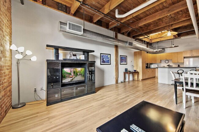 Photo - 1890 Wewatta St Unit ID1013140P