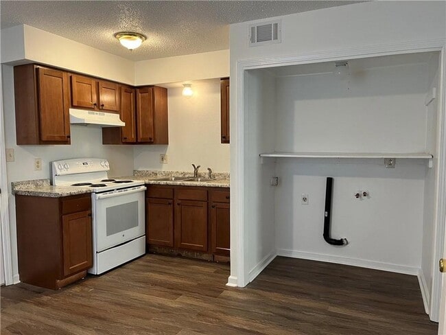 Photo - 7830 Means Ave