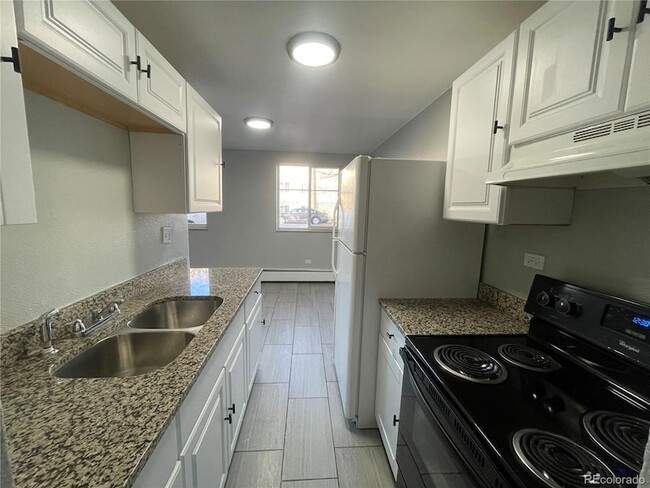 Photo - 1590 Clinton St Unit 2