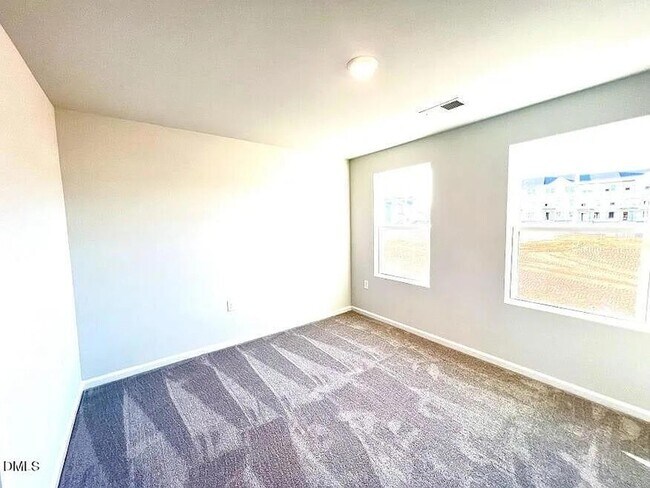 Photo - 412 Odham Ln