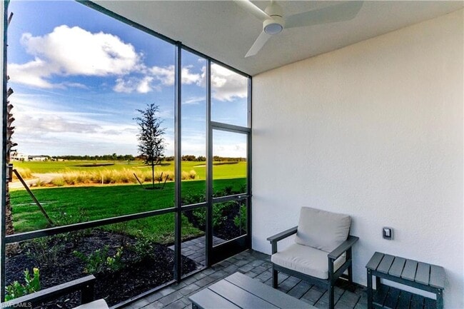 Building Photo - 15345 Grn Acrs Ave