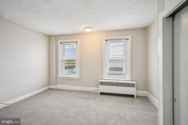 Photo - 201 N 59th St