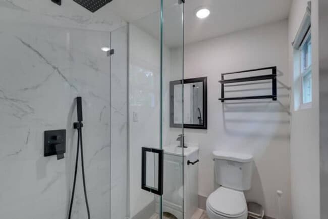 Photo - 625 NE 13th Ave Unit ID1369647P