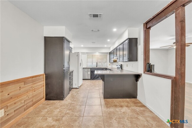 Photo - 613 Manning Dr