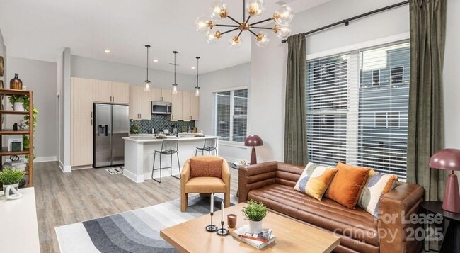 Photo - 1015 N Alexander St Unit B5