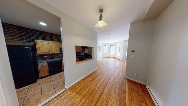 Photo - 2 Moreland St Unit 1