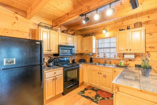 Photo - 419 Sugar Mountain Way Unit ID1266801P