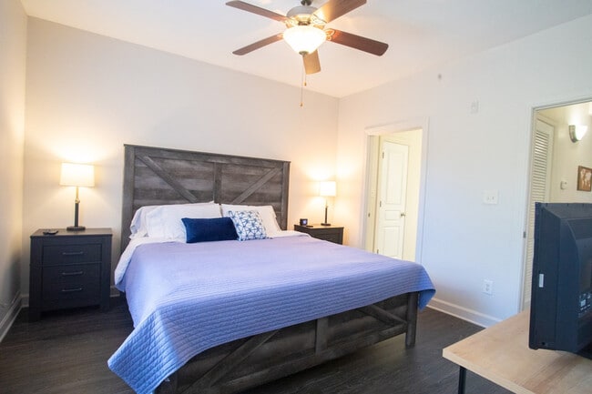 Building Photo - 2212 Brisbane Woods Way Unit ID1225815P