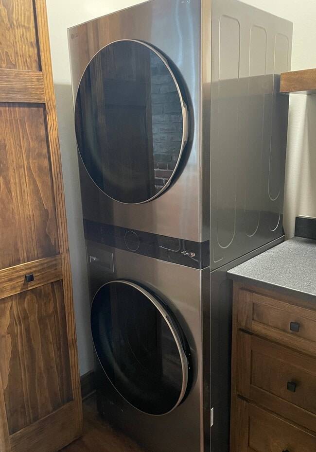 LAUNDRY TOWER - Union Mill Suites