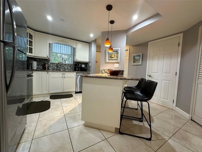 Photo - 17801 N Bay Rd Unit 212